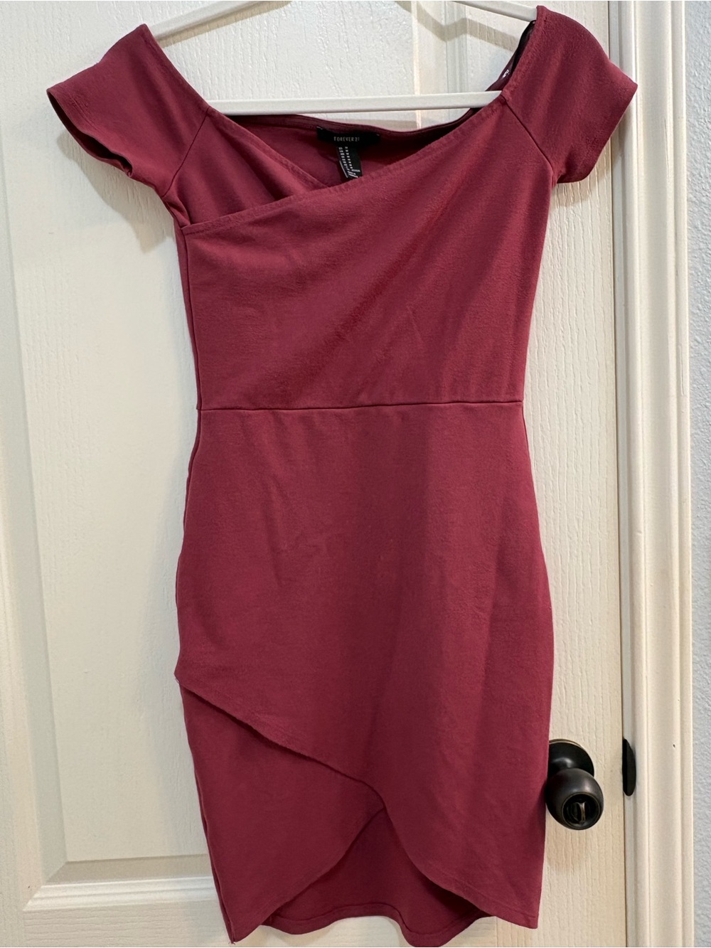 Off-Shoulder Rose Wine Bodycon Dress